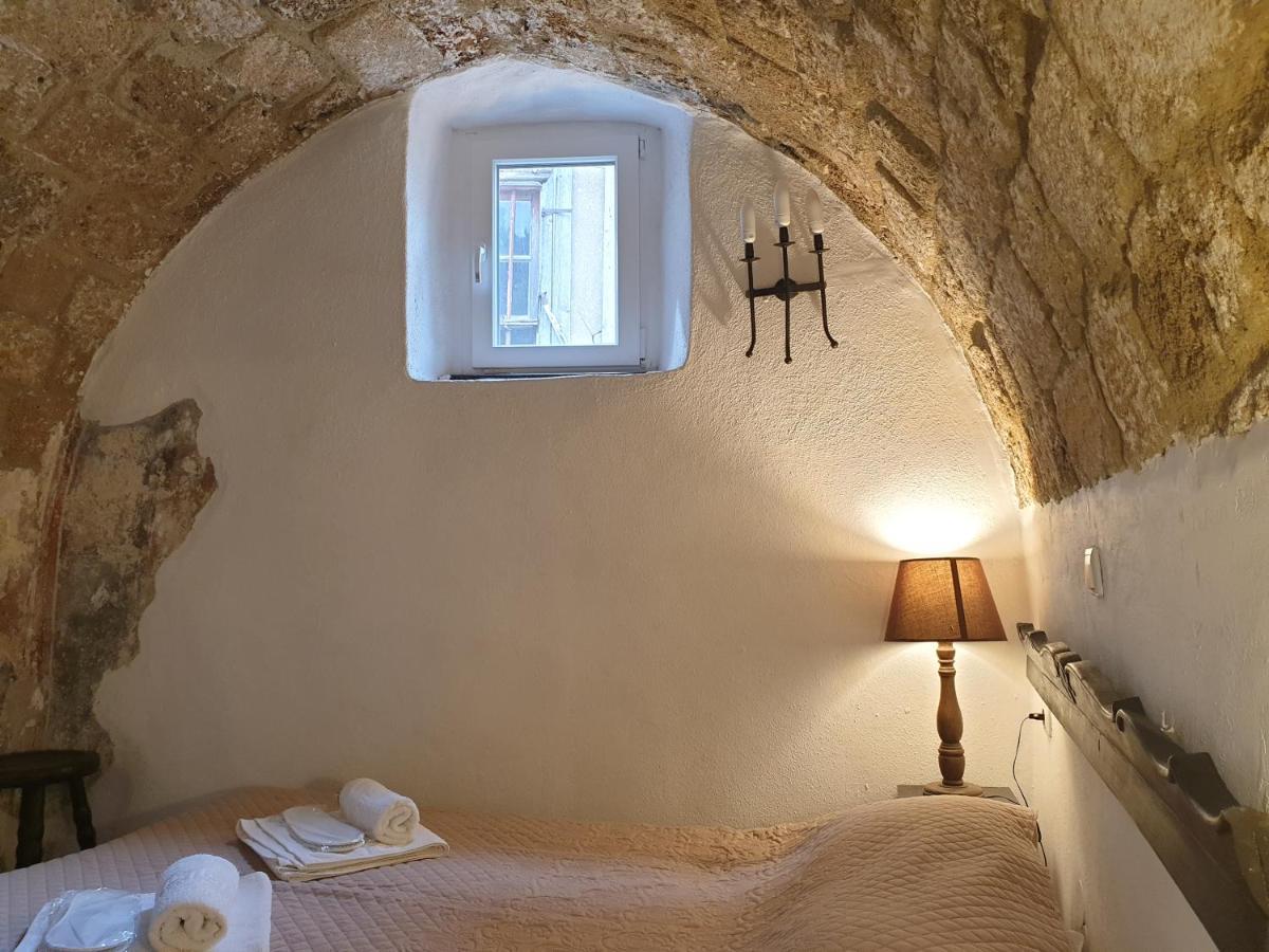 Chris Αpartments Old Town Rhodes City Exterior foto