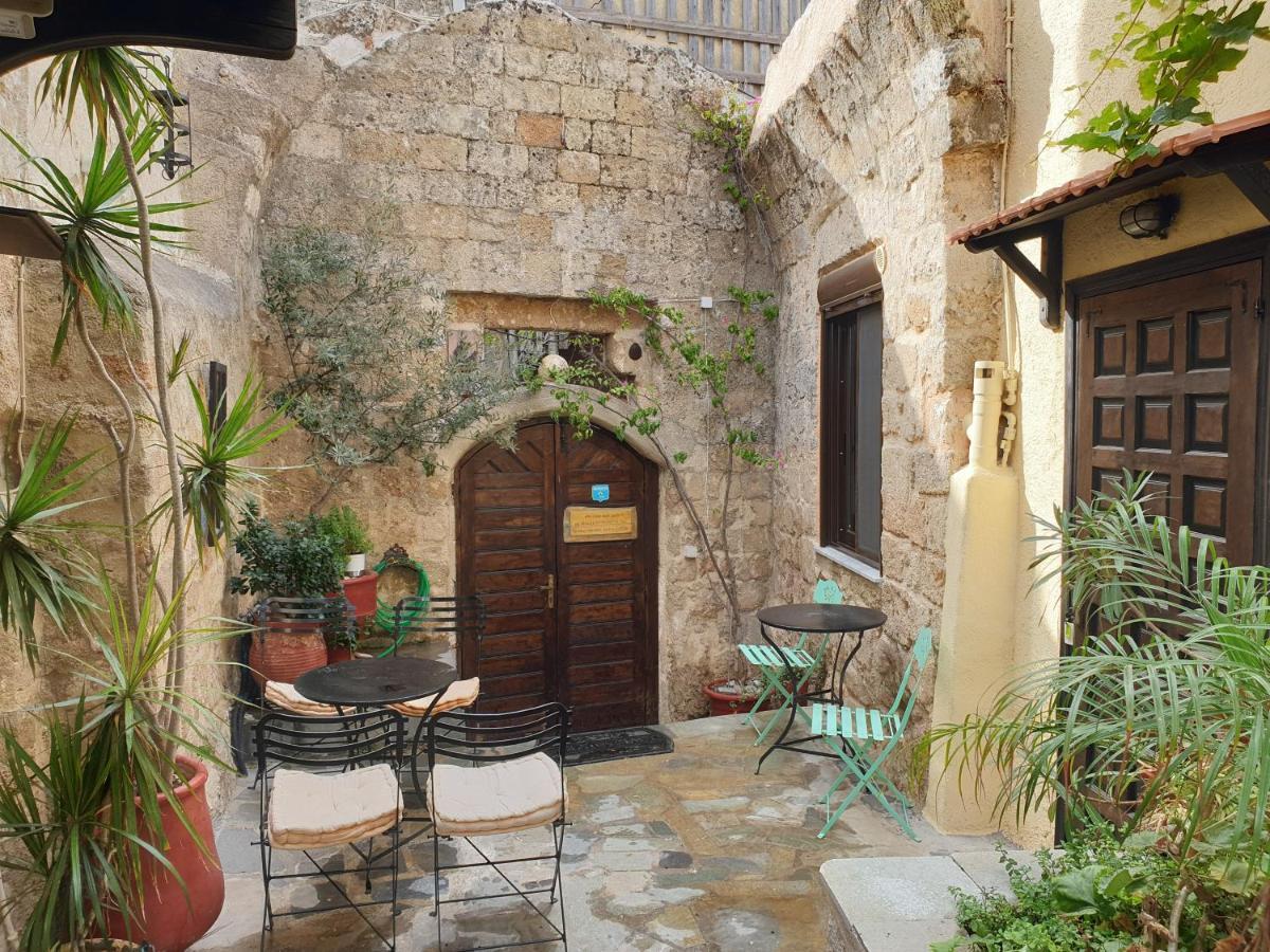 Chris Αpartments Old Town Rhodes City Exterior foto