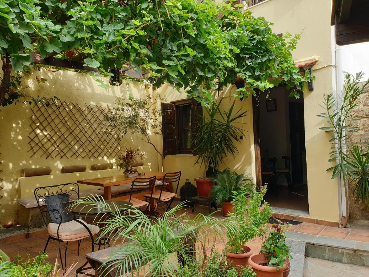 Chris Αpartments Old Town Rhodes City Exterior foto