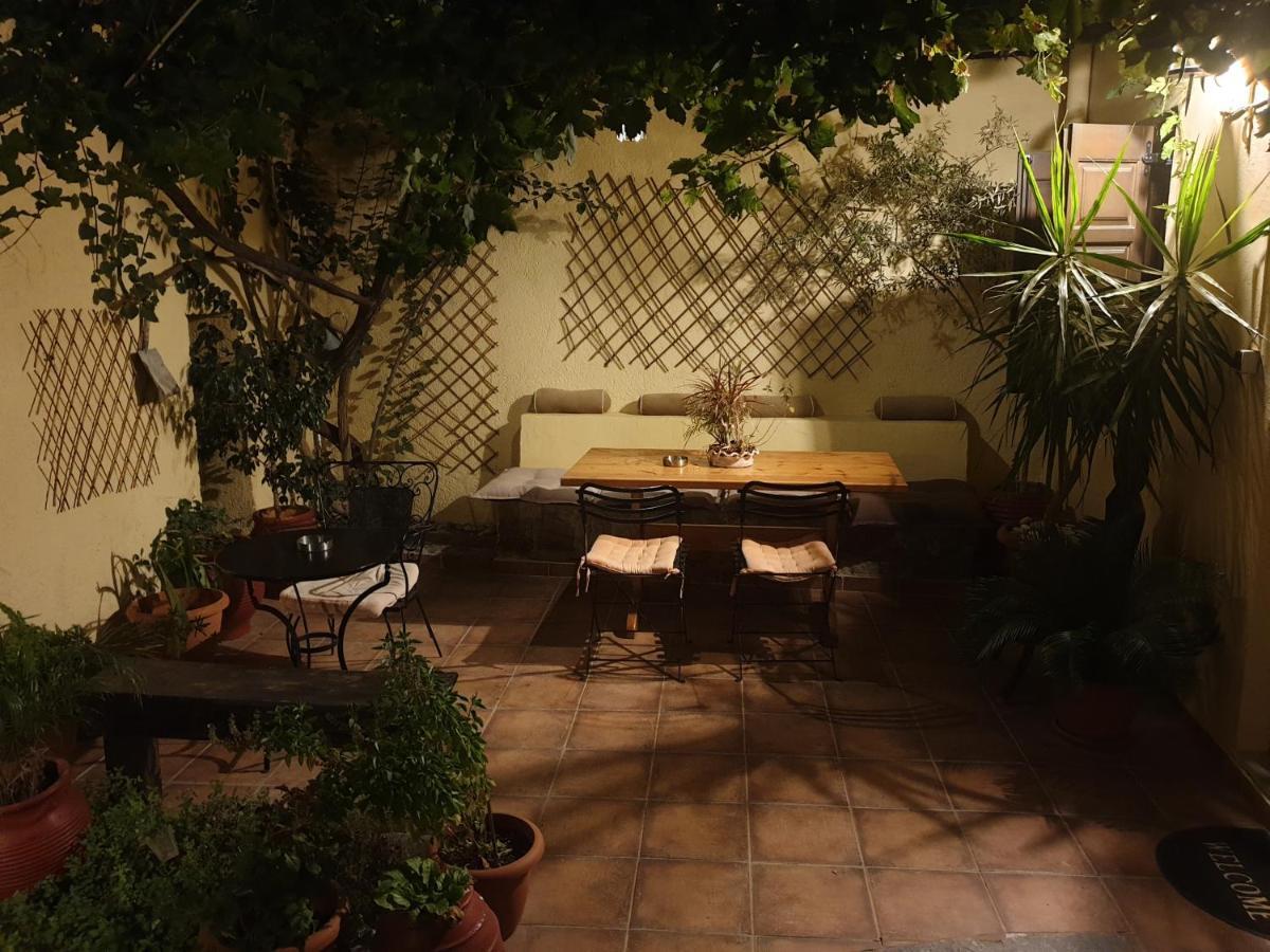 Chris Αpartments Old Town Rhodes City Exterior foto