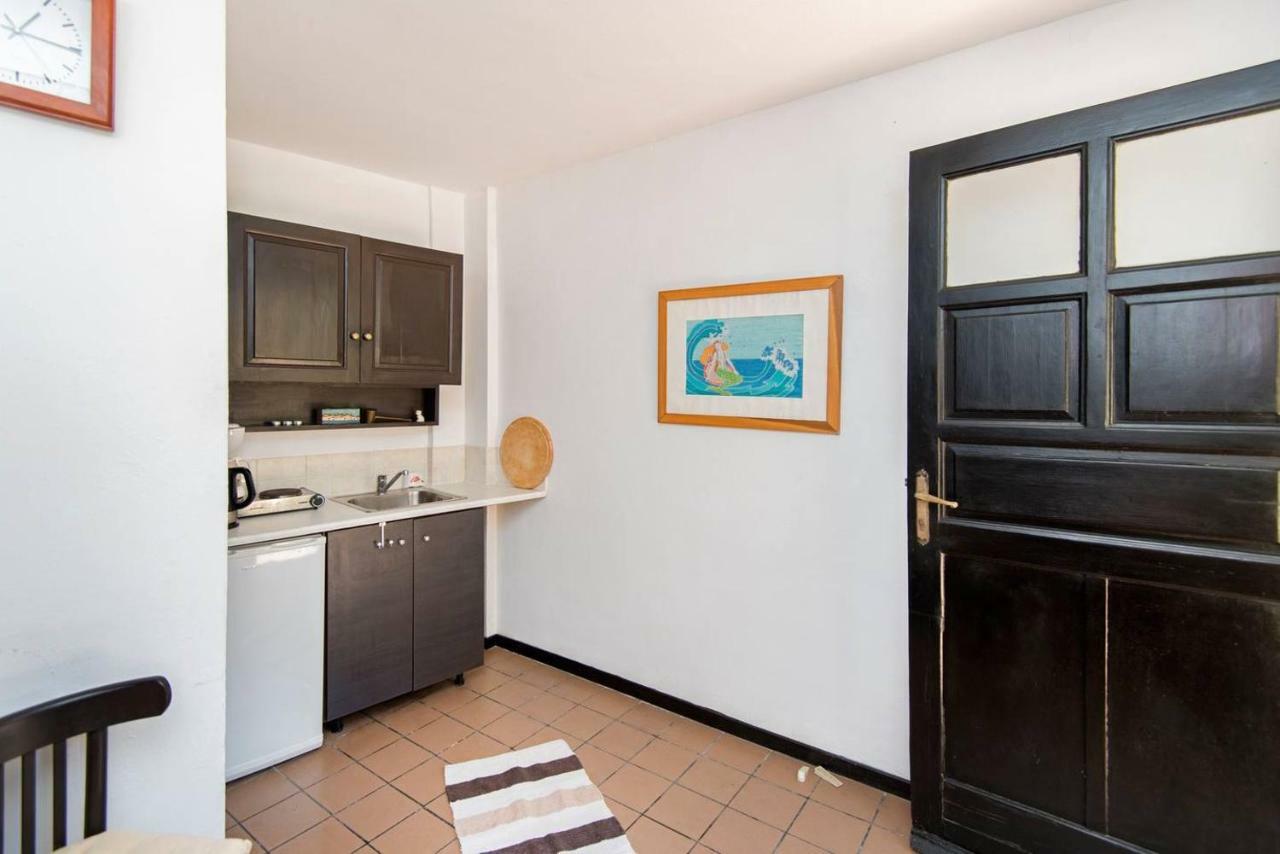 Chris Αpartments Old Town Rhodes City Exterior foto